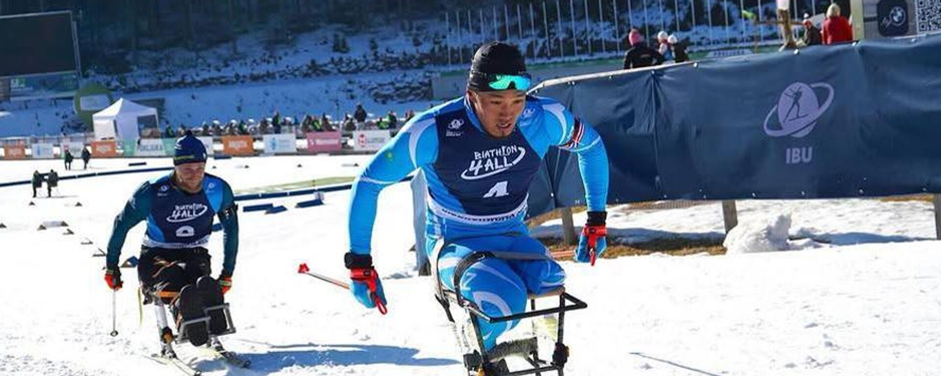 Ербол Хамитов взял золото в индивидуальной гонке на 12,5 км на ЧМ по парабиатлону в Словении.  - Sputnik Казахстан, 1920, 09.02.2025