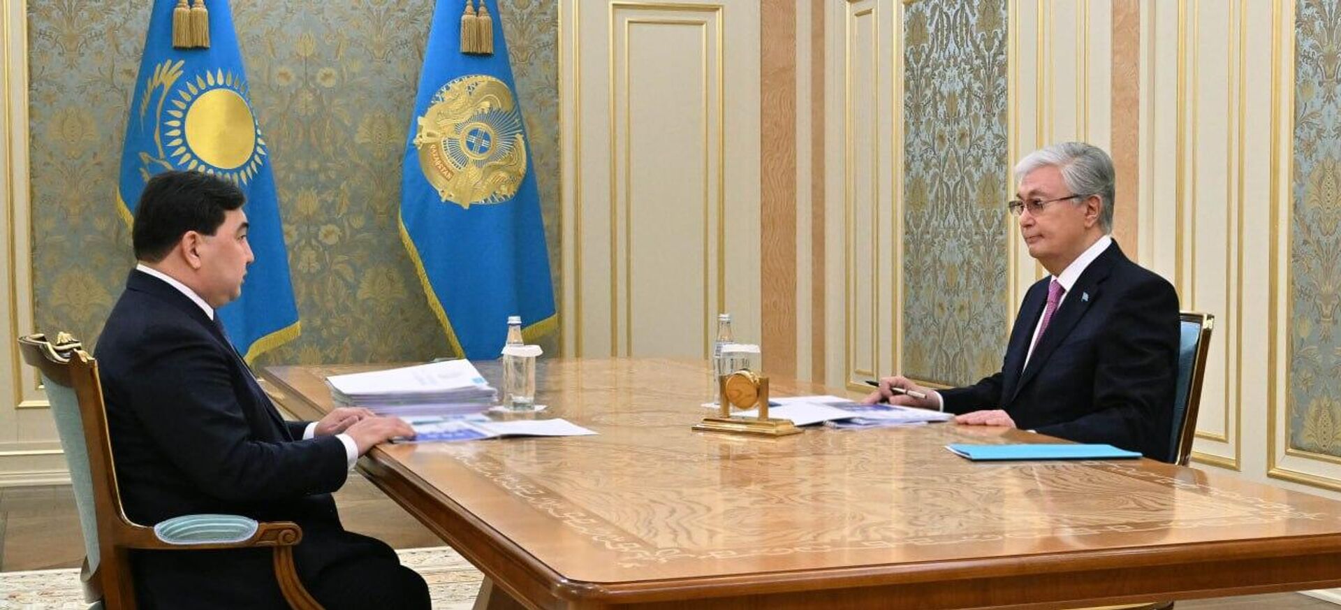 Касым-Жомарт Токаев принял председателя Агентства по делам госслужбы Дархана Жазыкбая - Sputnik Казахстан, 1920, 25.02.2025