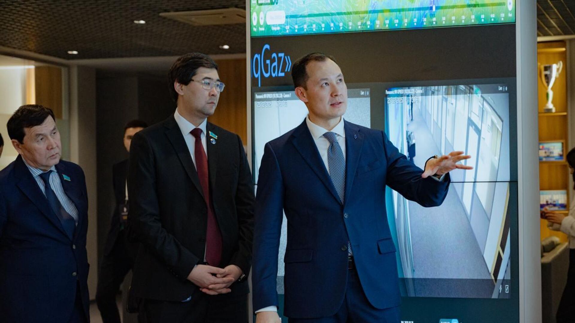 Депутаты Мажилиса заслушали отчет руководства QazaqGaz о ключевых проектах газовой отрасли Депутаты Мажилиса заслушали отчет руководства QazaqGaz о ключевых проектах газовой отрасли - Sputnik Казахстан, 1920, 26.02.2025