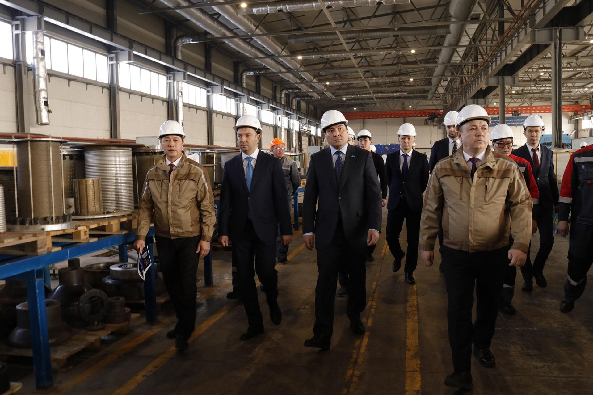 Вопрос применения казахстанских труб из высококачественной пластмассы, выдерживающей любое давление, обсудили на выездном совещании Минэнерго Казахстана - Sputnik Казахстан, 1920, 01.03.2025