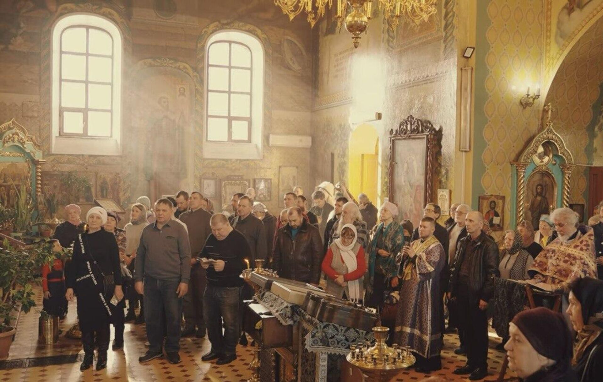 Новая икона-образ Апостола Андрея Первозванного в храме Христа Спасителя Уральска 
 - Sputnik Казахстан, 1920, 09.03.2025