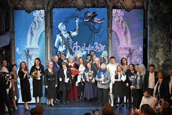 Заслуженной артистке Казахстана Наталье Косенко-Трегубенко вручили актерскую премию имени Андрея Миронова Заслуженной артистке Казахстана Наталье Косенко-Трегубенко вручили актерскую премию имени Андрея Миронова - Sputnik Казахстан