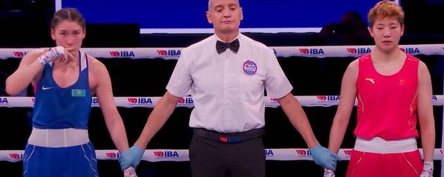 Қыздар жасырын камерада мастурбация жасайды