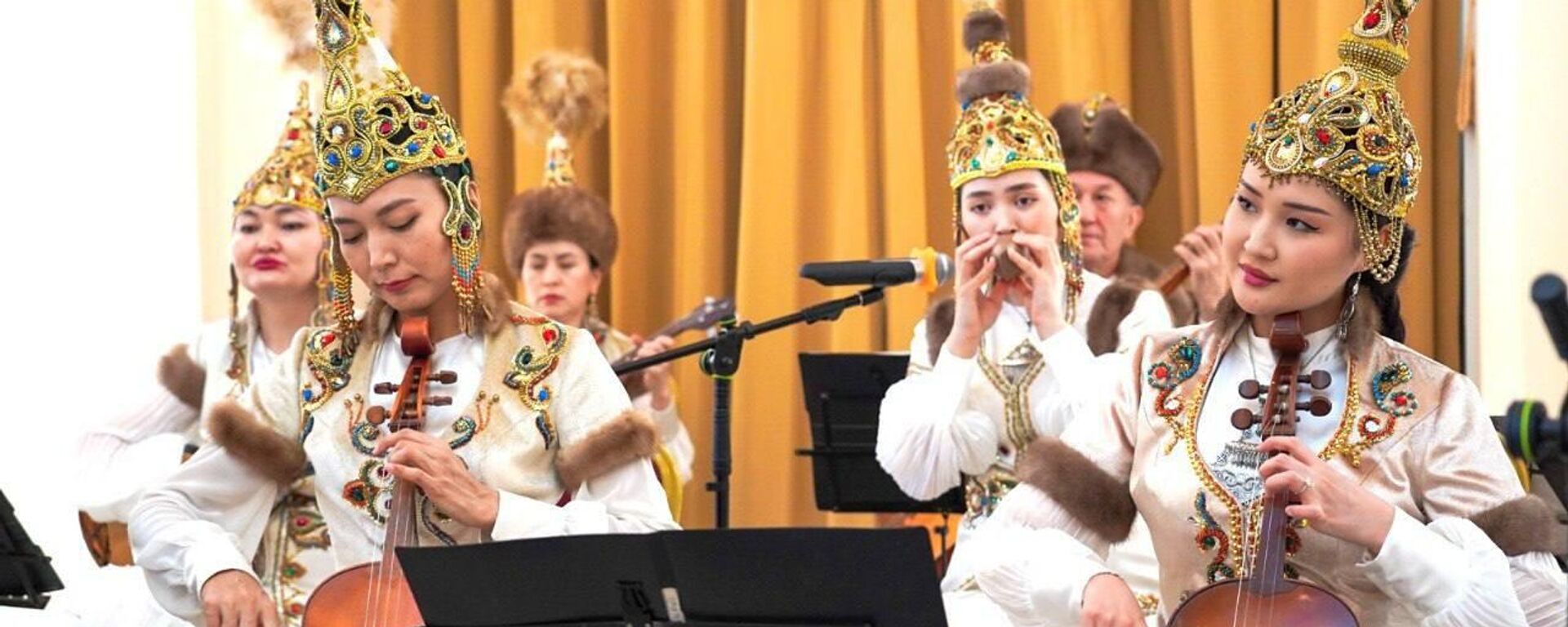 Наурыз празднуют в московском ВДНХ - Sputnik Казахстан, 1920, 19.03.2025