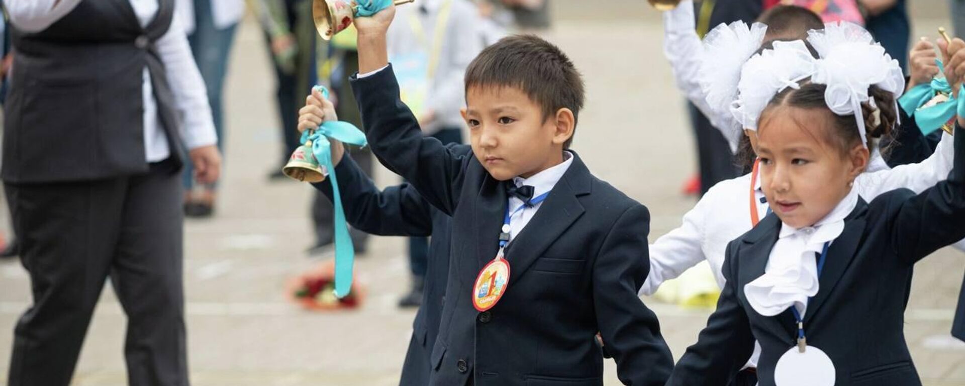 Первое сентября в школах - Sputnik Қазақстан, 1920, 03.06.2025