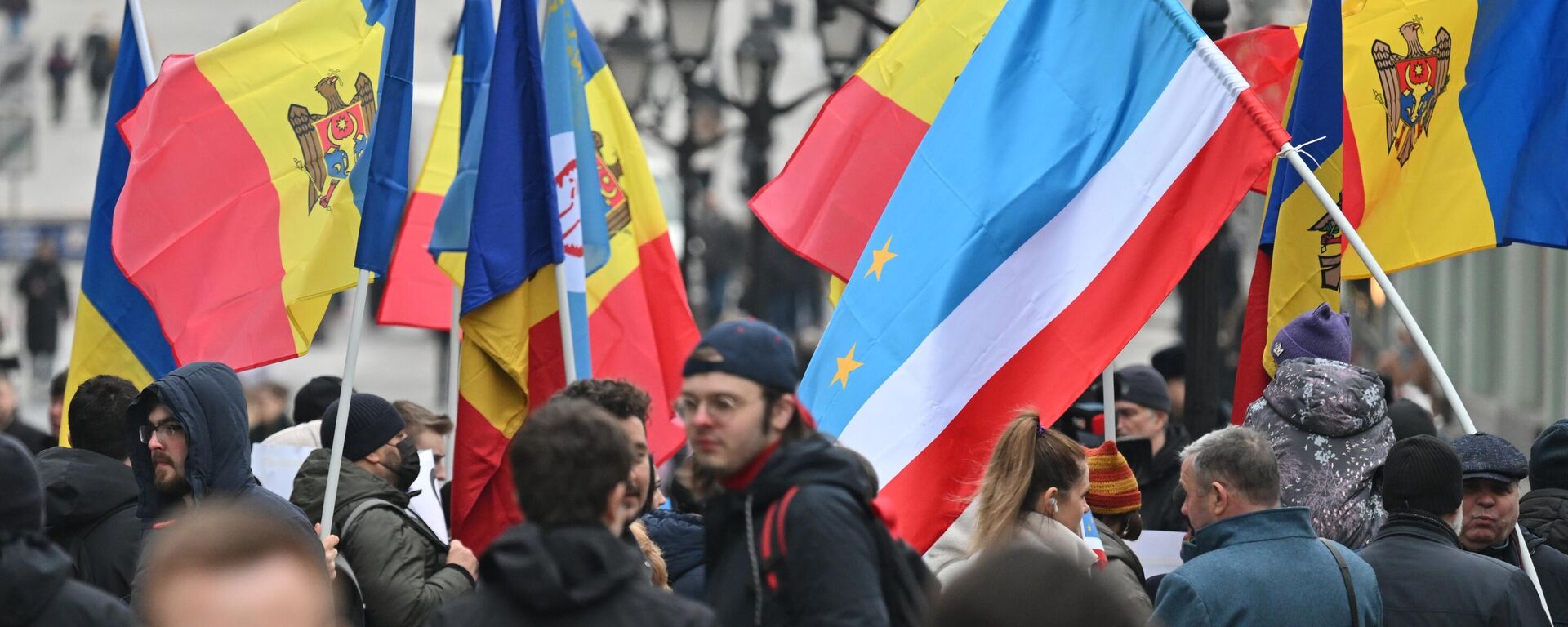 Акция протеста в связи с задержанием главы Гагаузии Е. Гуцул - Sputnik Казахстан, 1920, 27.03.2025