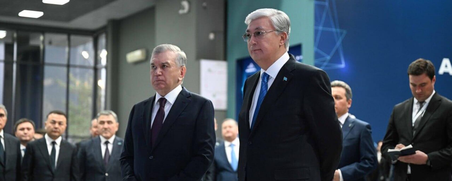 Қасым-Жомарт Тоқаев пен Шавкат Мирзиёев - Sputnik Қазақстан, 1920, 13.11.2025