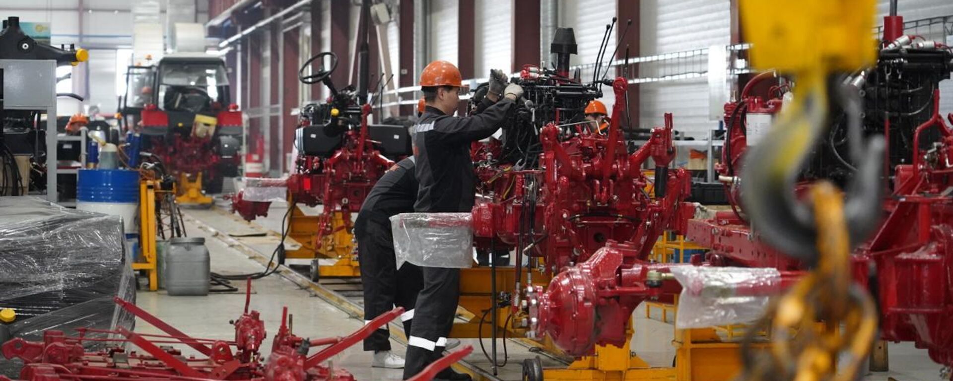 Машина жасаушылар форумына 20-дан астам елдің өкілі қатысады - Sputnik Қазақстан, 1920, 08.04.2025