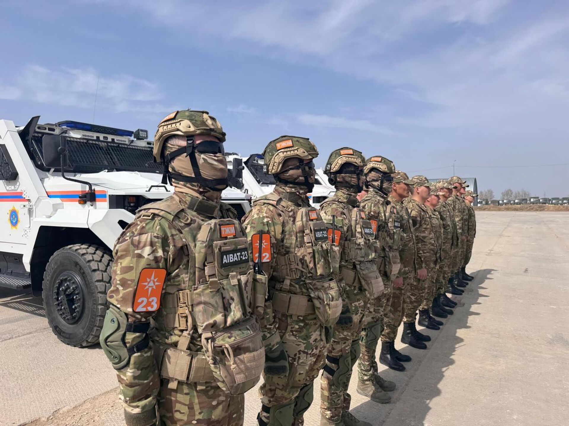 Подразделения МЧС Казахстана примут участие в Параде к 80-летию Победы в Астане Подразделения МЧС Казахстана примут участие в Параде к 80-летию Победы в Астане - Sputnik Казахстан, 1920, 16.04.2025