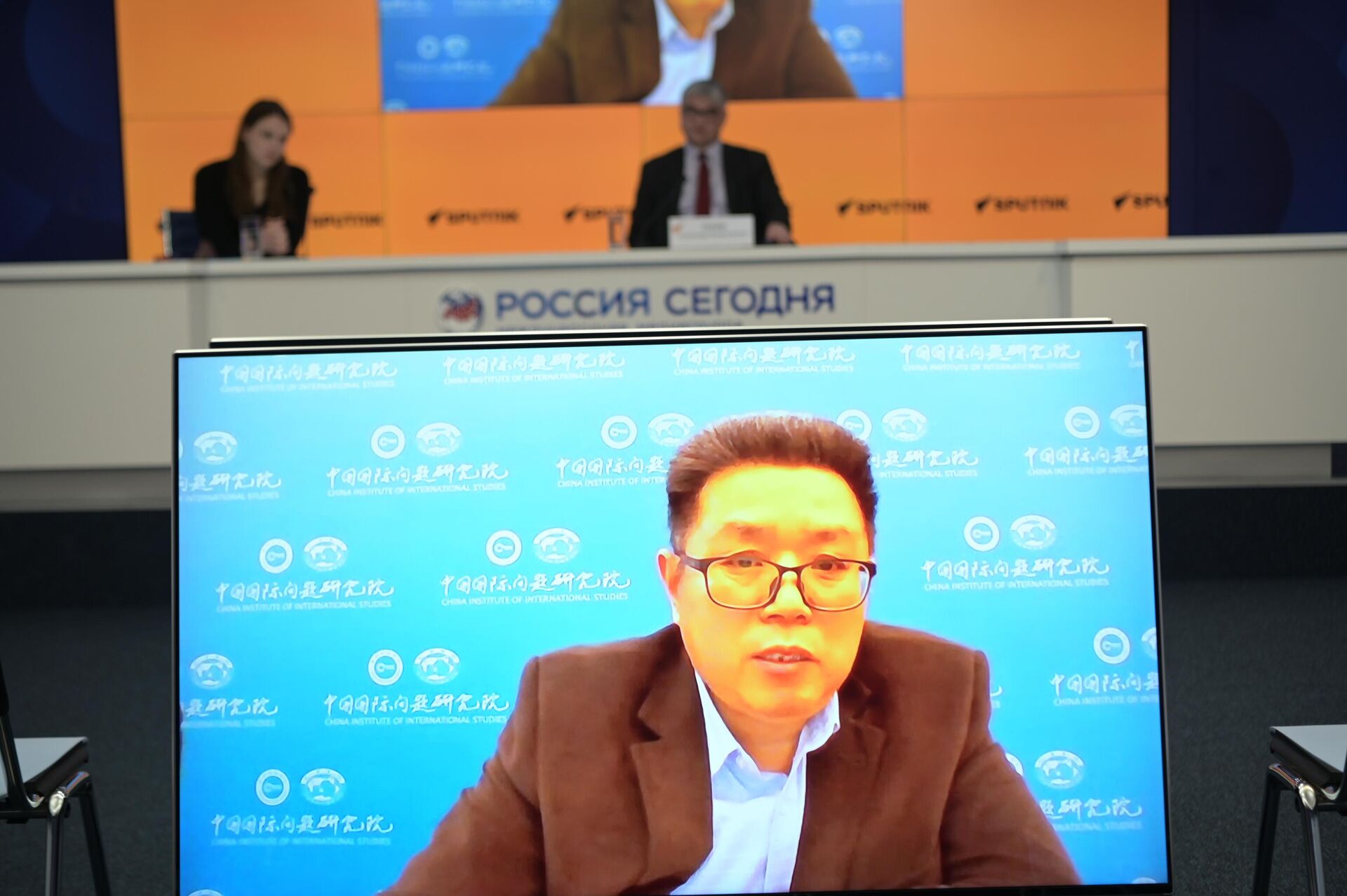 Медиагруппа Россия сегодня провела экспертную дискуссию на тему Роль ШОС в новых геополитических реалиях - Sputnik Казахстан, 1920, 23.04.2025