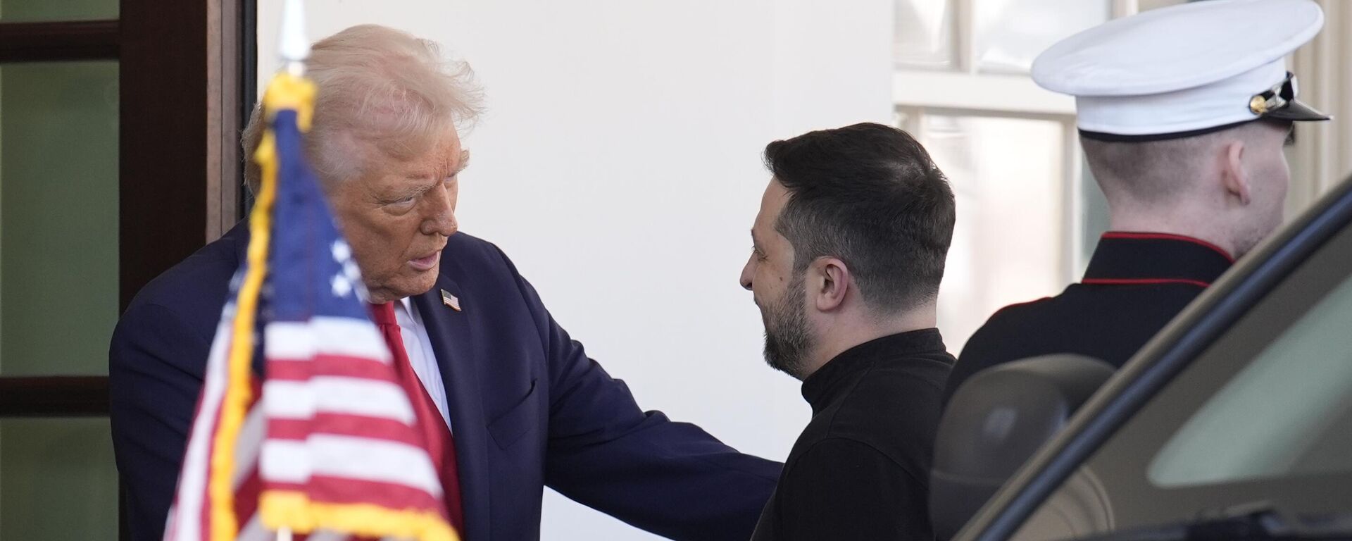 Дональд Трамп и Владимир Зеленский в Вашингтоне, архивное фото - Sputnik Казахстан, 1920, 25.12.2025