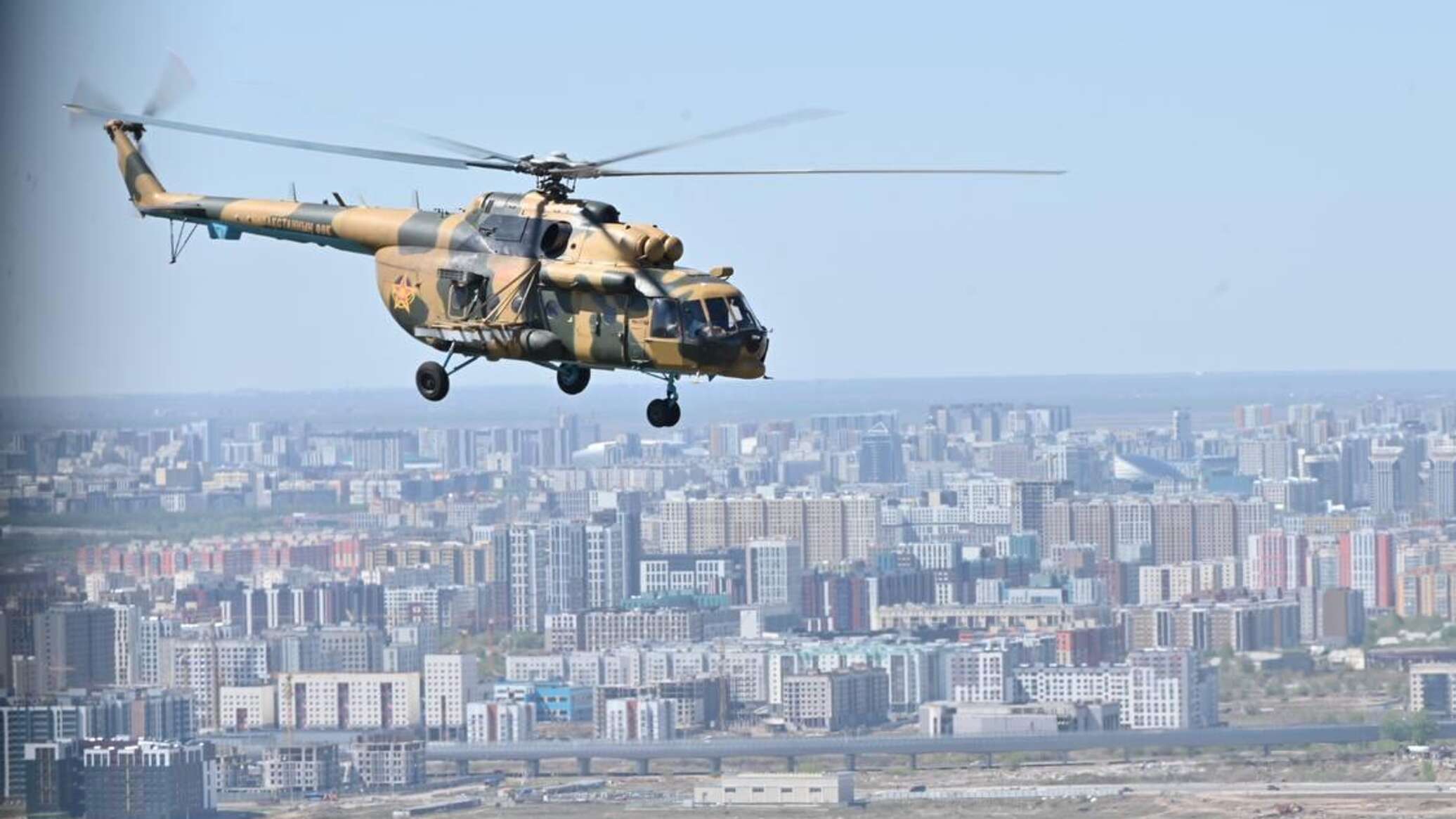 Казахстан и Турция открыли свои воздушные коридоры для транзита военного имущества