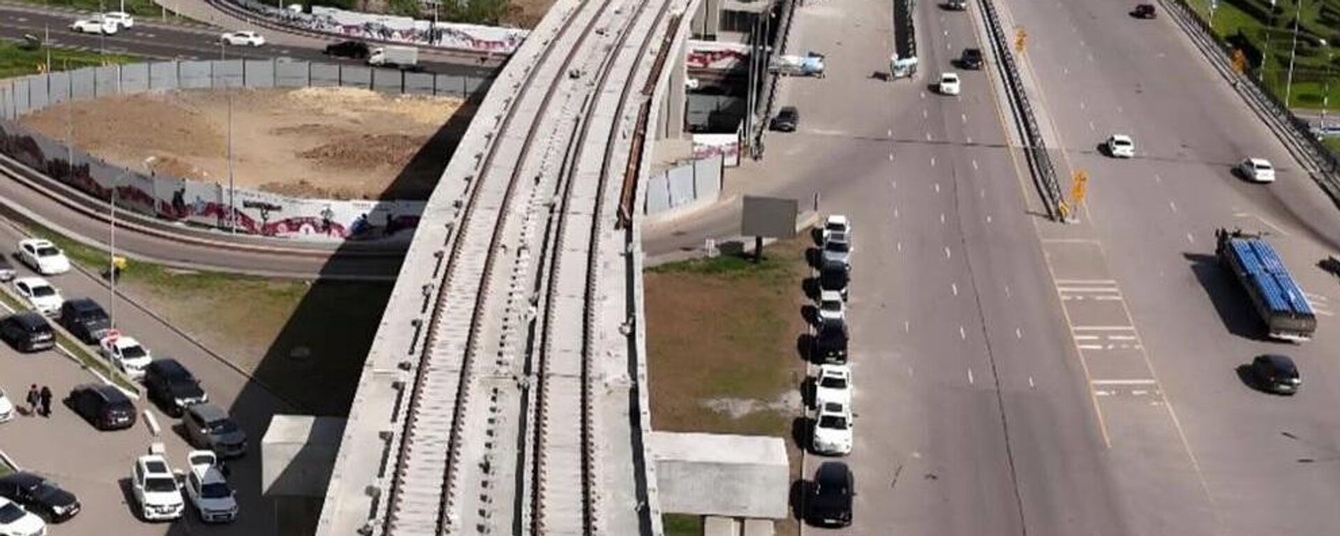 LRT желісінде рельс жолының 50% төселді - Sputnik Қазақстан, 1920, 05.06.2025