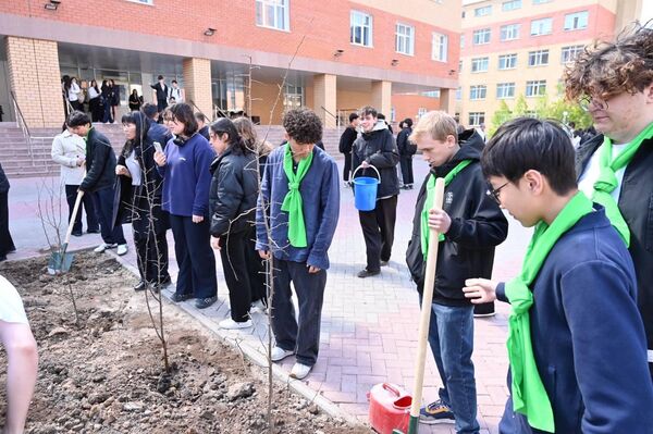 Сад памяти высадили в Астане  - Sputnik Казахстан