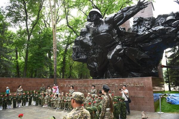 В Алматы открылся музей военной техники под открытым небом - Sputnik Казахстан