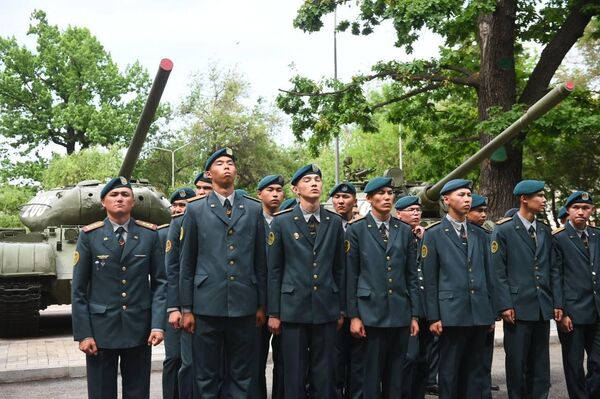 В Алматы открылся музей военной техники под открытым небом - Sputnik Казахстан