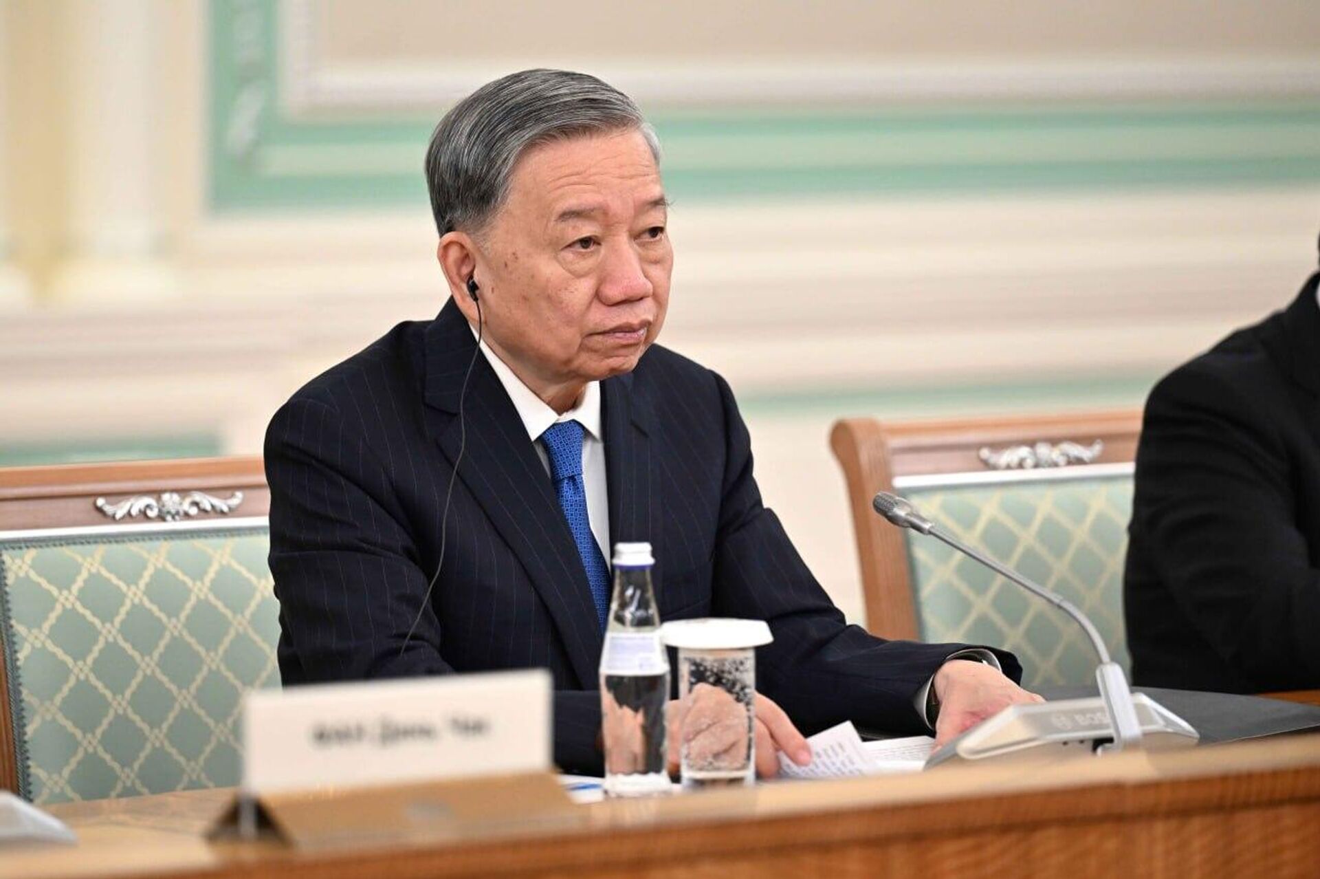 Переговоры президента Казахстана Касым-Жомарта Токаева с генсеком ЦК Компартии Вьетнама То Ламом Переговоры президента Казахстана Касым-Жомарта Токаева с генсеком ЦК Компартии Вьетнама То Ламом - Sputnik Казахстан, 1920, 06.05.2025