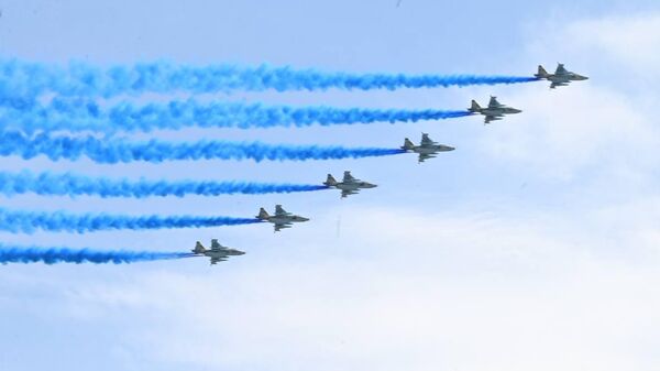 Истребители на параде Победы в Астане - Sputnik Казахстан
