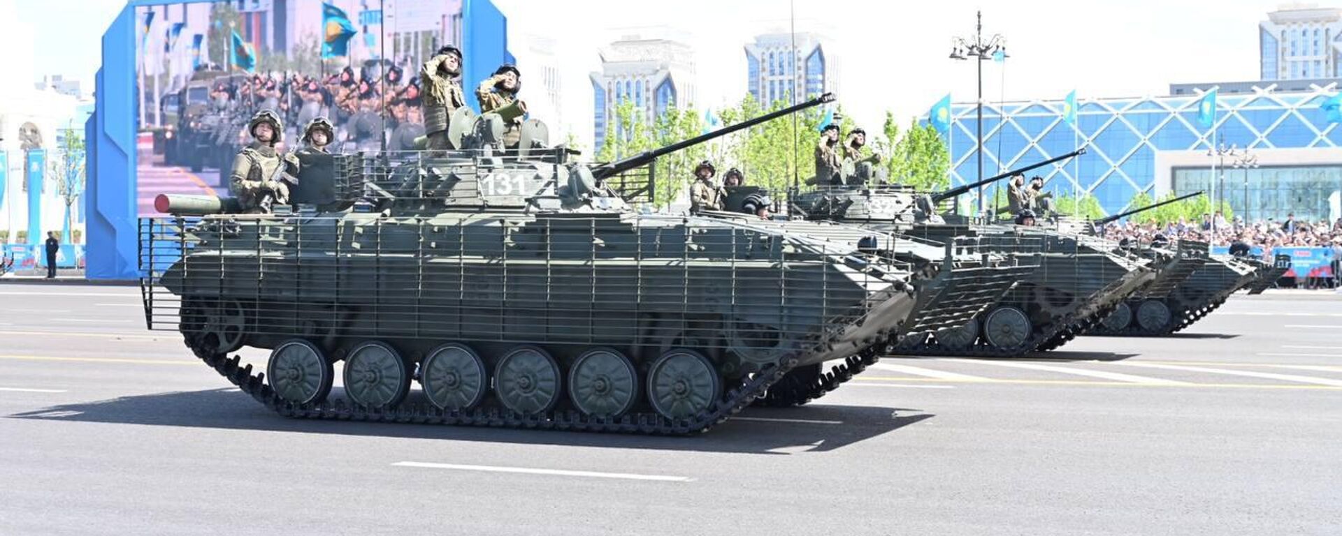 Әскери техника шеруі - Sputnik Қазақстан, 1920, 05.05.2026