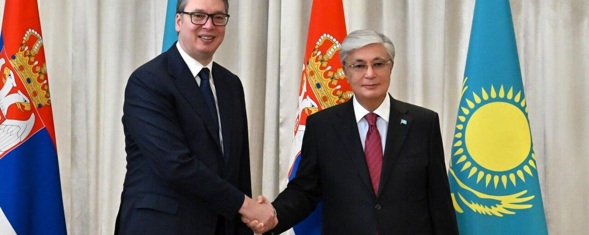 Касым-Жомарт Токаев с Александром Вучичем в Москве - Sputnik Казахстан, 1920, 08.05.2025