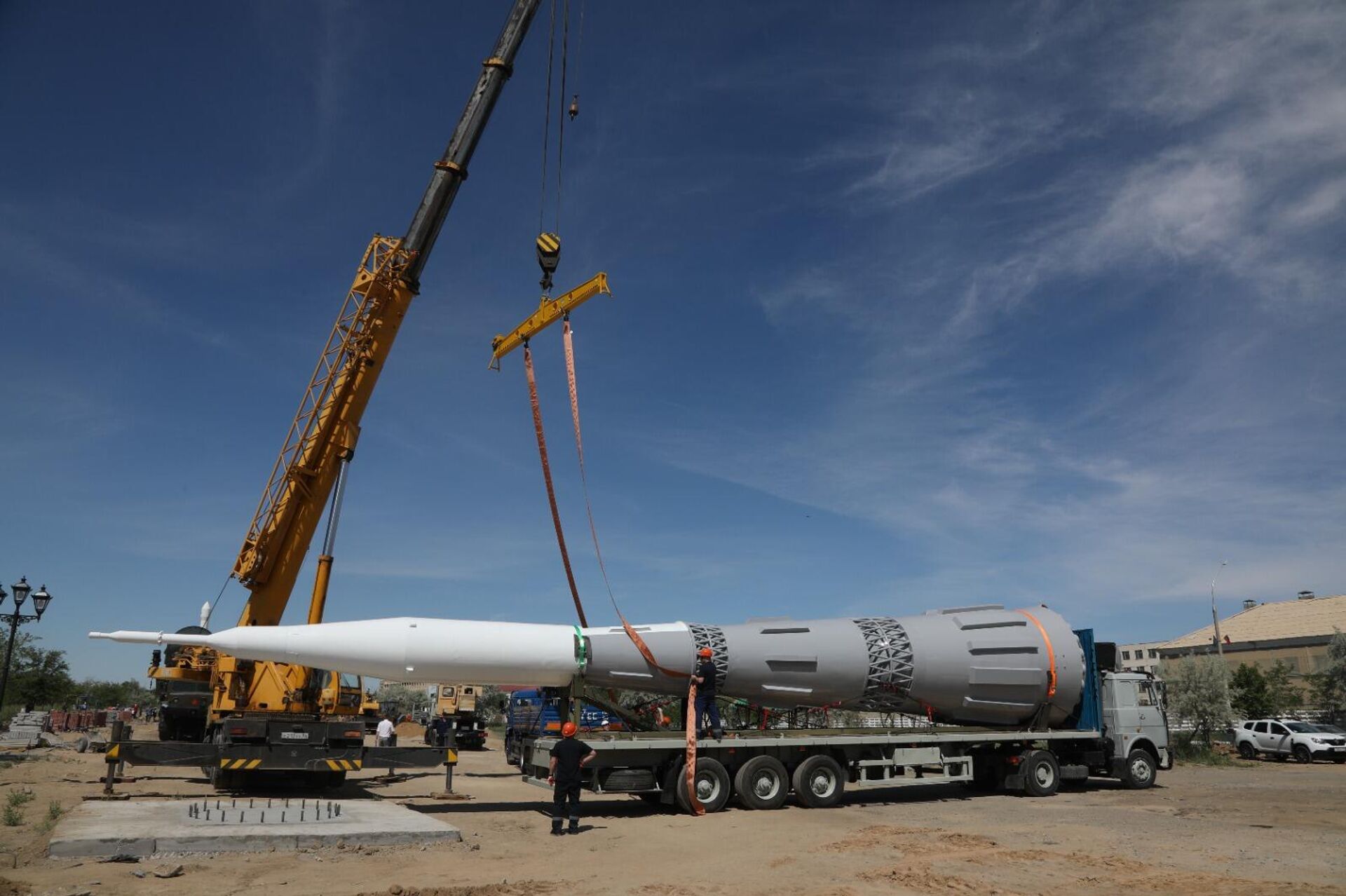 Макет ракеты-носителя Н-1 подарили городу Байконуру к 70-летнему юбилею   - Sputnik Казахстан, 1920, 13.05.2025