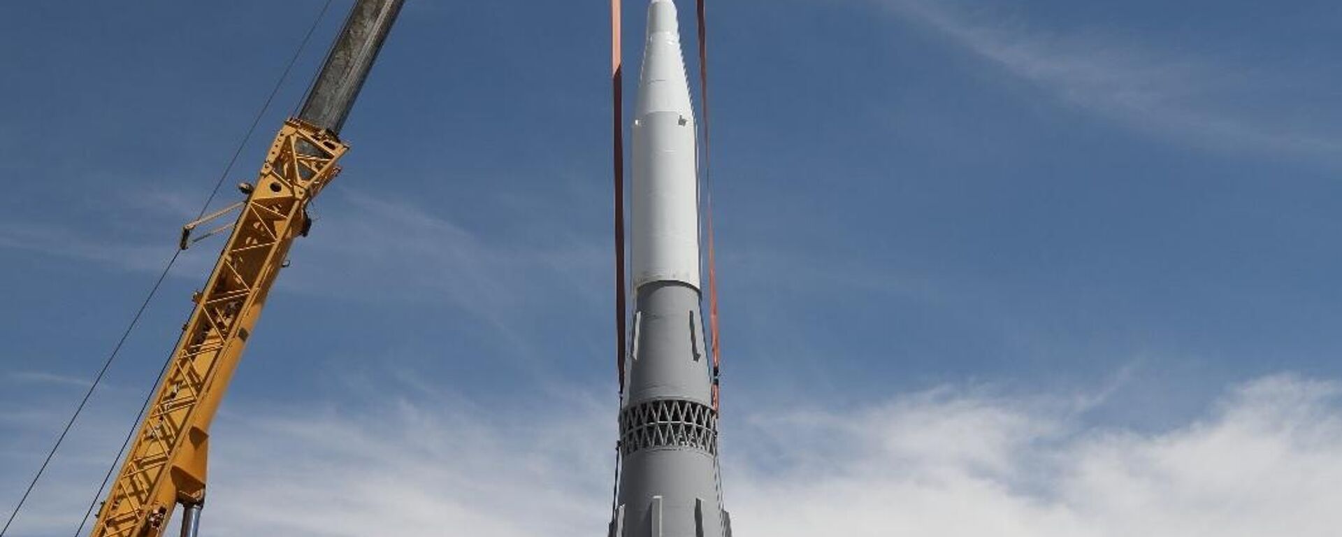 Макет ракеты-носителя Н-1 подарили городу Байконуру к 70-летнему юбилею   - Sputnik Қазақстан, 1920, 04.06.2025