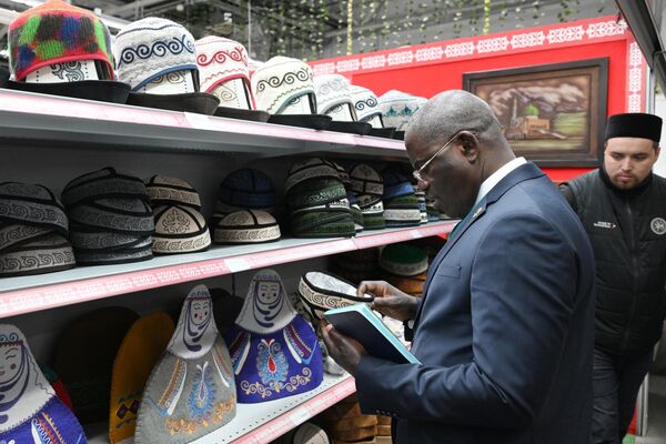 Официальное открытие Международной торговой ярмарки ХаляльKazan Halal Market Официальное открытие Международной торговой ярмарки ХаляльKazan Halal Market - Sputnik Казахстан