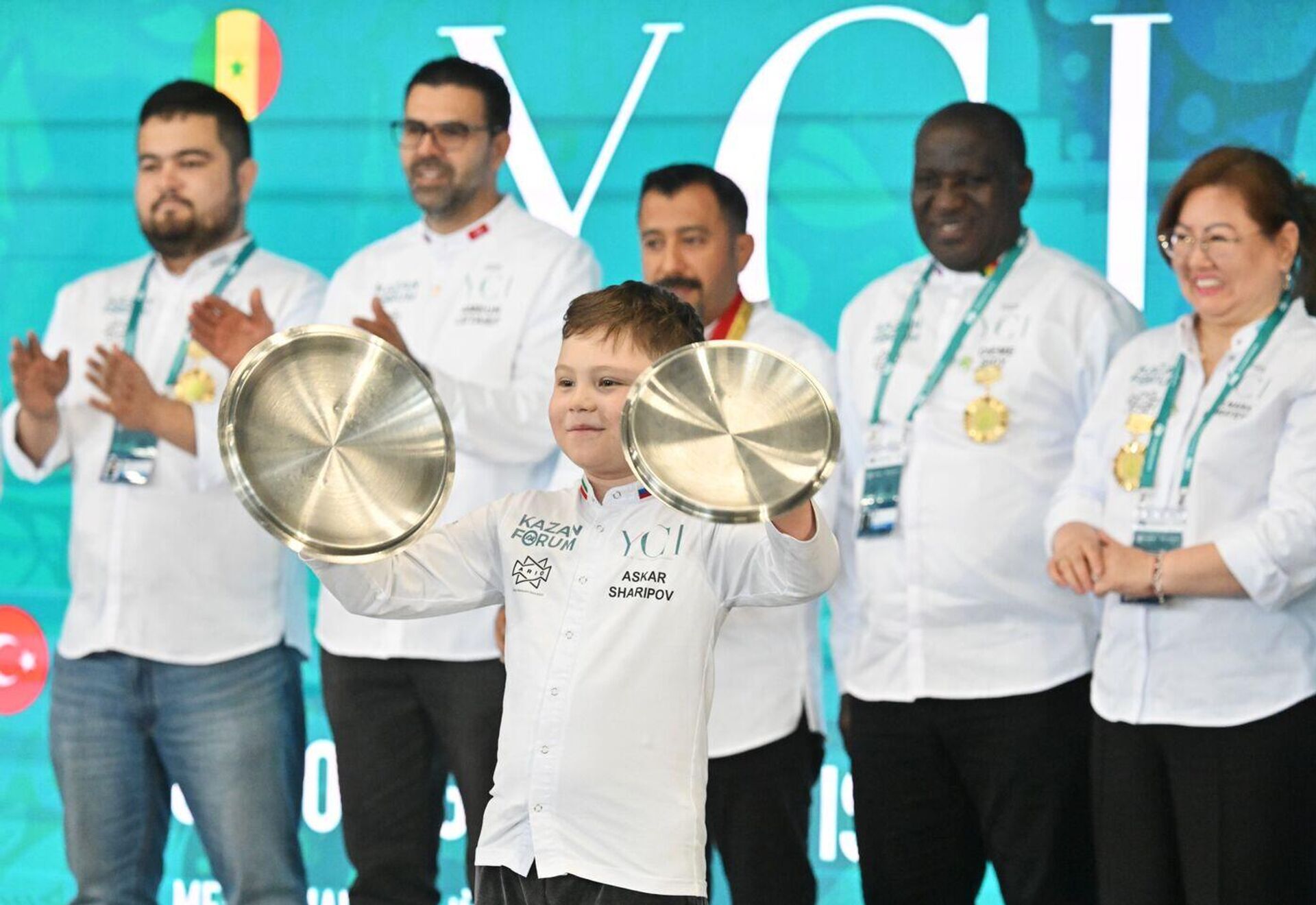 Открытие турнира молодых поваров Young Chefs International Открытие турнира молодых поваров Young Chefs International - Sputnik Казахстан, 1920, 19.10.2026