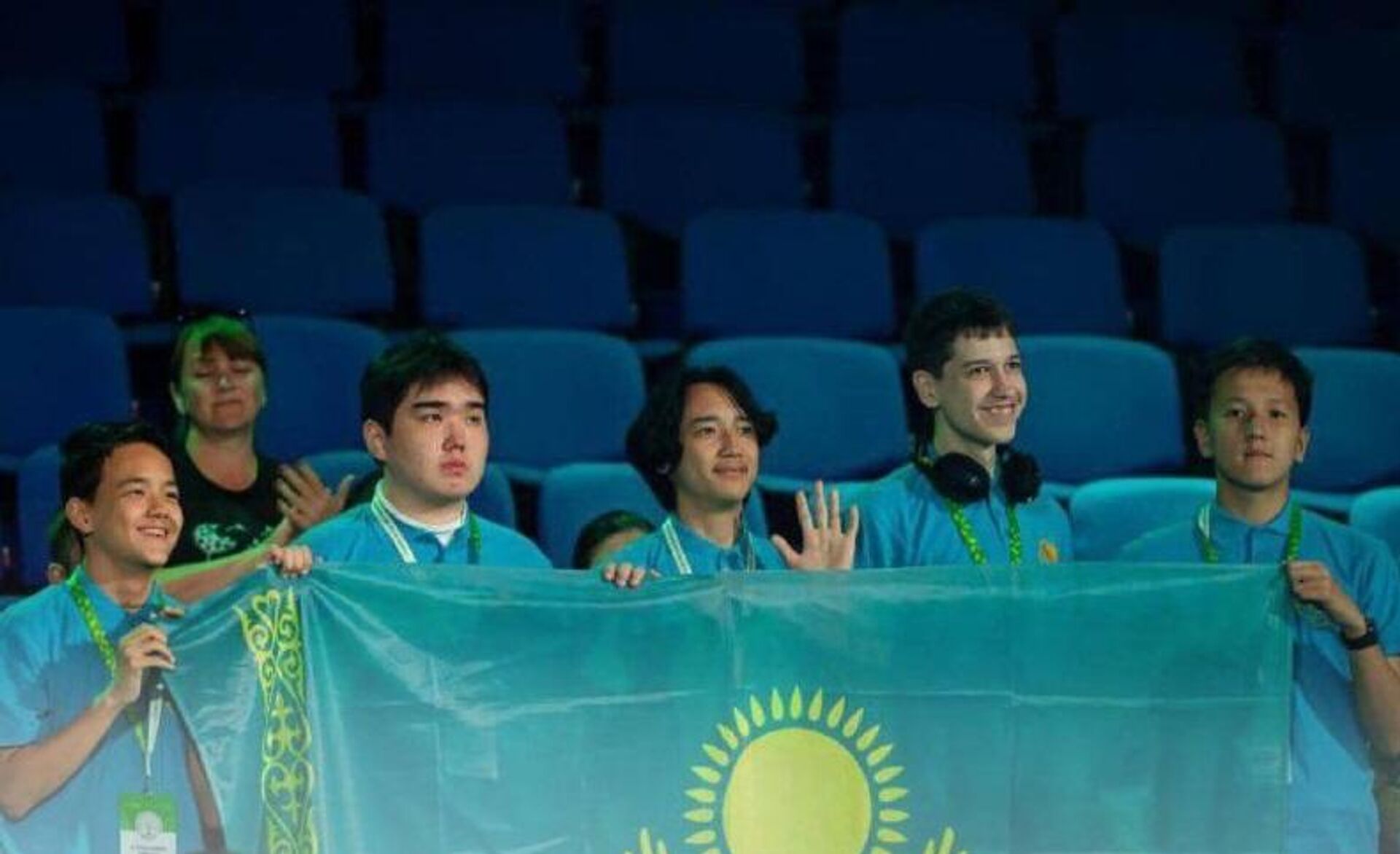 Казахстанские школьники принесли золотые медали с олимпиады в Сочи - Sputnik Казахстан, 1920, 17.05.2025