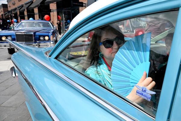 Гостей ралли ожидала интересная развлекательная программа с музыкой, фотозонами и гастрономическими развлечениями. Гостей ралли ожидала интересная развлекательная программа с музыкой, фотозонами и гастрономическими развлечениями. - Sputnik Казахстан