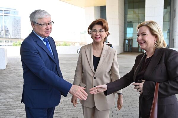 Аида Балаева и Ольга Любимова посещают Национальный музей Казахстана  - Sputnik Казахстан