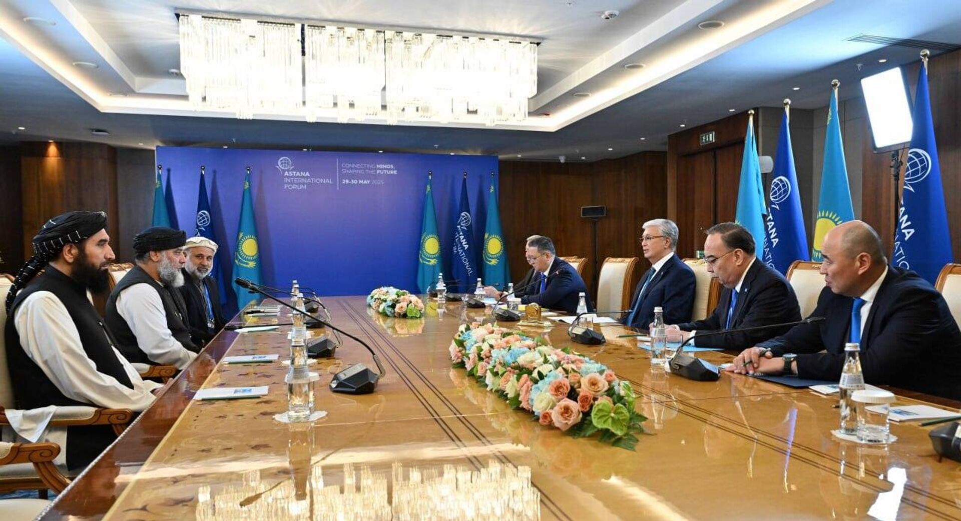 Касым-Жомарт Токаев принял и.о. министра промышленности и торговли Афганистана Нуриддина Азизи  - Sputnik Казахстан, 1920, 29.05.2025