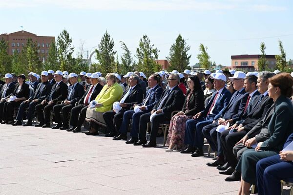 Токаев выступил на мероприятии в День памяти жертв политических репрессий - Sputnik Казахстан