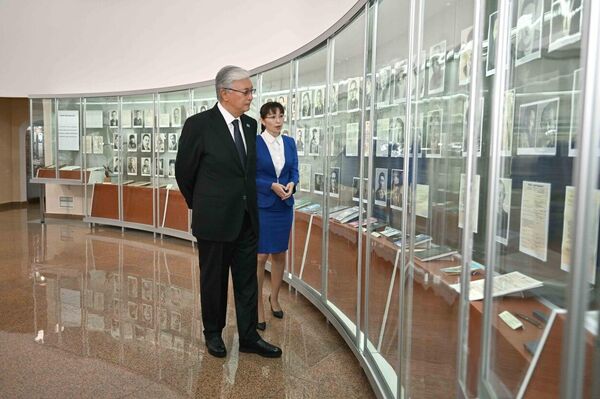 Токаев посетил музей АЛЖИР - Sputnik Казахстан