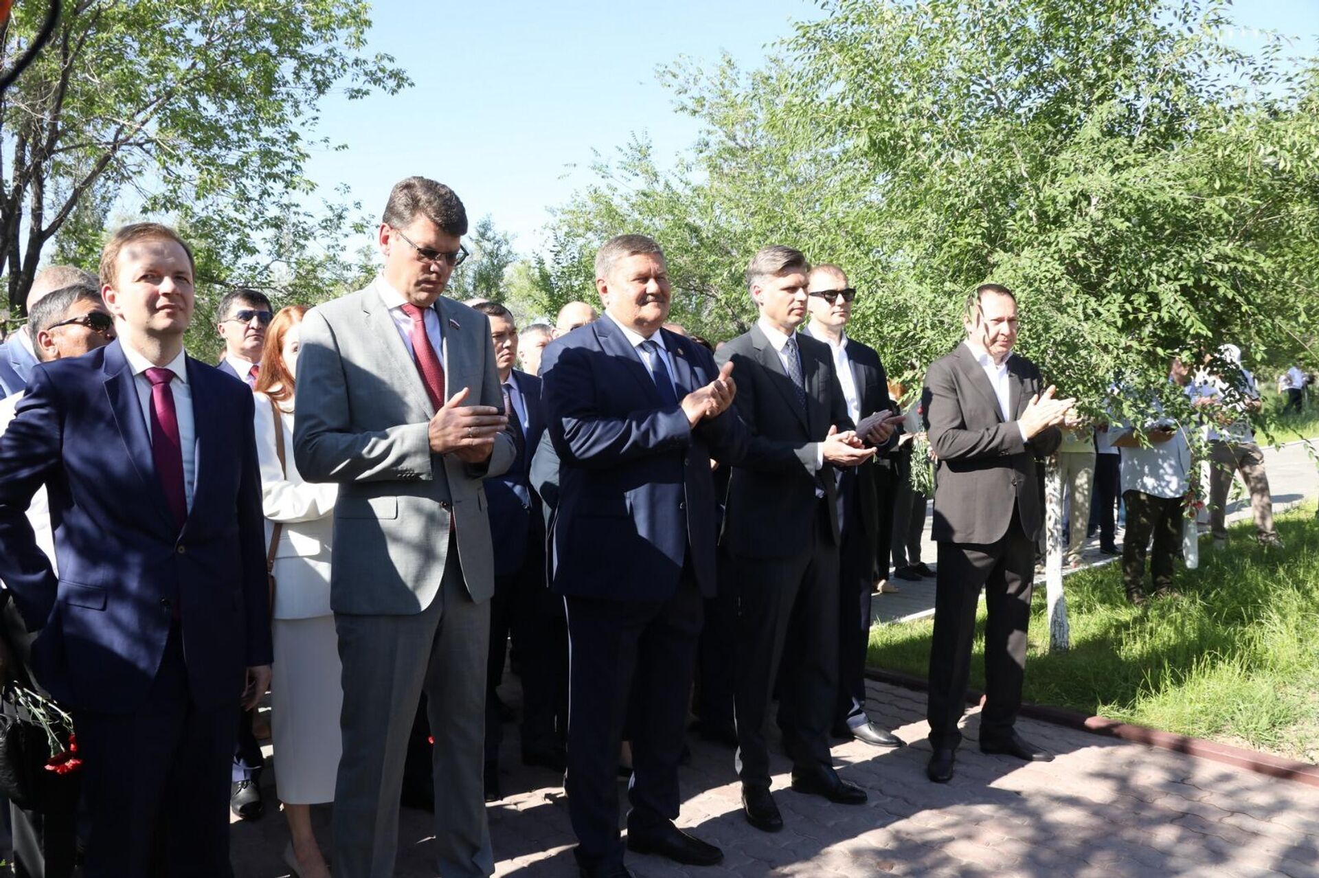 Торжественный митинг в честь 70-летия космодрома и города Байконур - Sputnik Казахстан, 1920, 02.06.2025