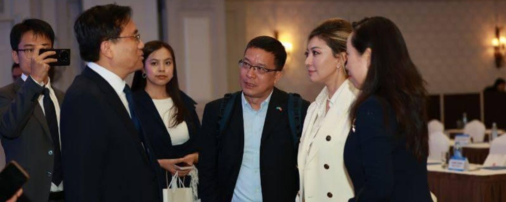 Қазақстан мен Қытай ЕАЭО, ЕО және Орталық Азия нарығына ортақ тасымал жүйесін құруды жоспарлауда  - Sputnik Қазақстан, 1920, 07.06.2025