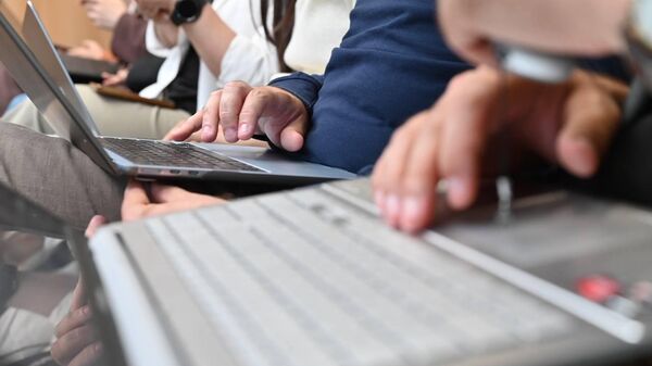 Ноутбук - Sputnik Қазақстан