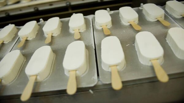 Производство мороженого  - Sputnik Казахстан