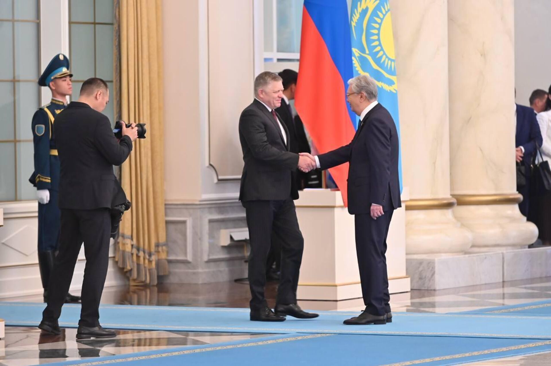 Қазақстанға ресми сапармен келген Словакия премьер-министрі келді - Sputnik Қазақстан, 1920, 11.06.2025