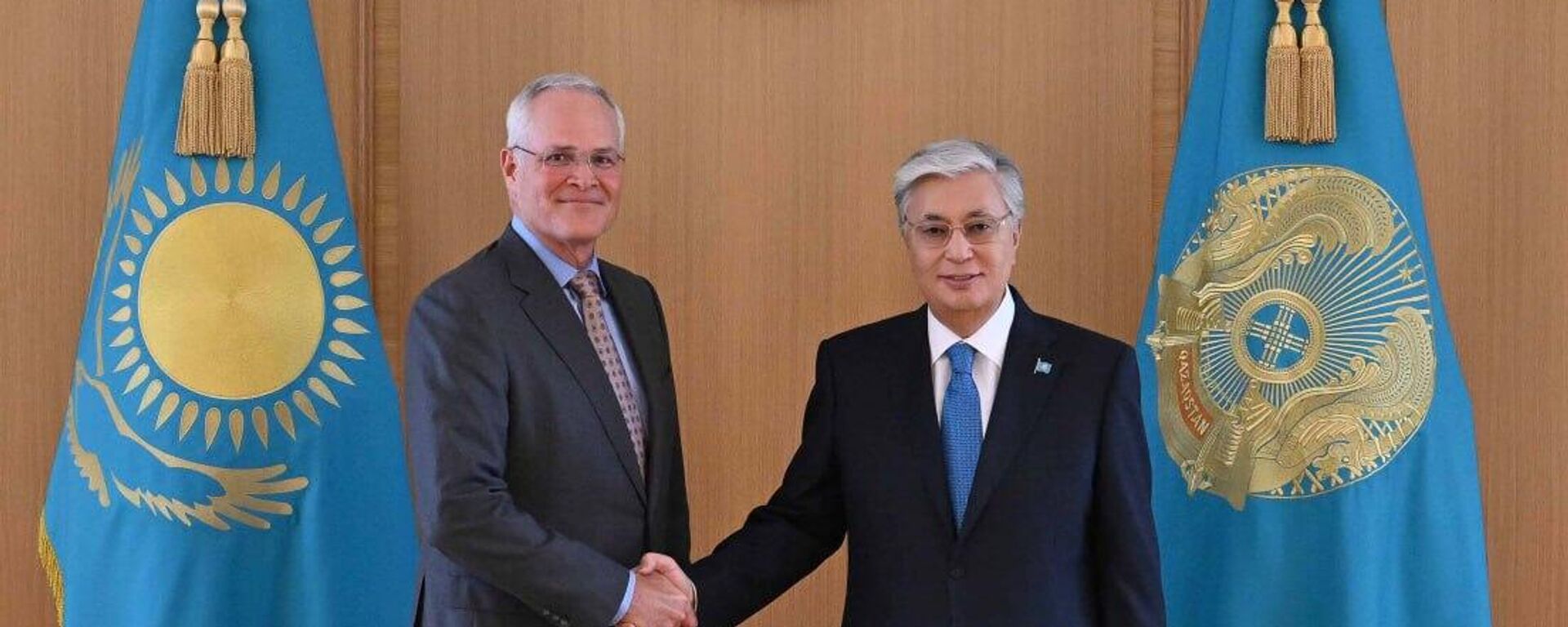 Касым-Жомарт Токаев принял председателя правления и главного исполнительного директора корпорации Даррена Вудса - Sputnik Казахстан, 1920, 13.06.2025