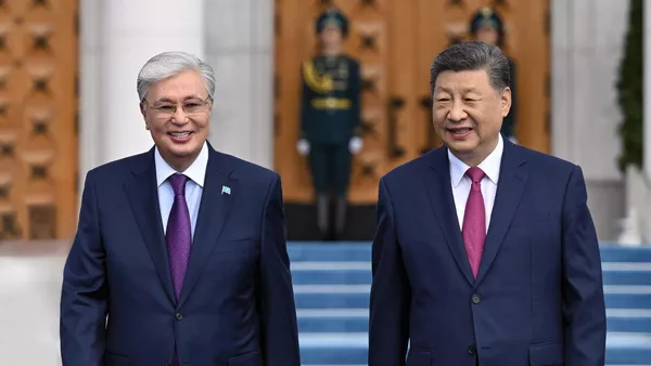 Касым-Жомарт Токаев и Си Цзиньпин - Sputnik Казахстан