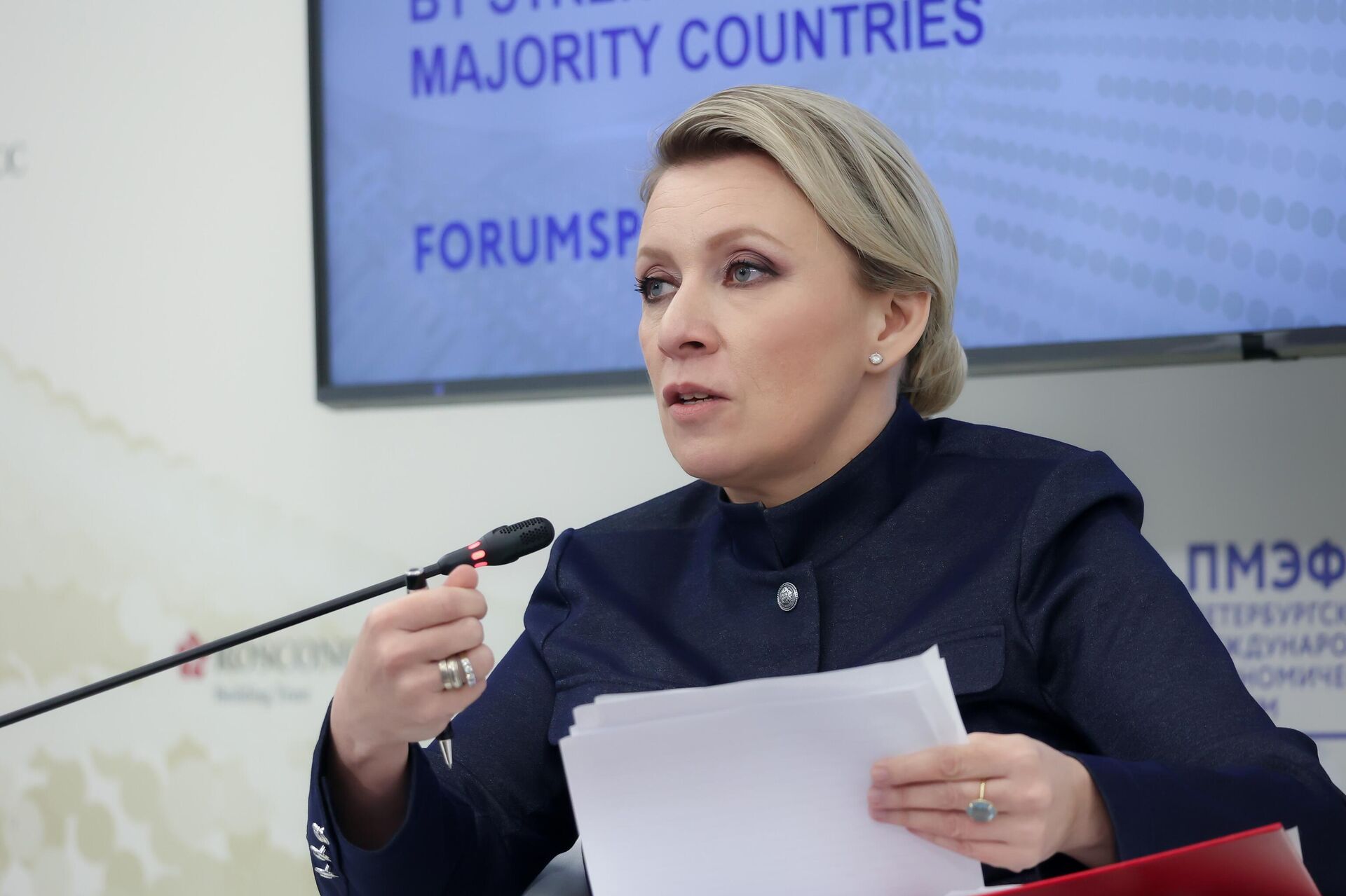 Официальный представитель МИД России Мария Захарова выступила на ПМЭФ-2025 - Sputnik Казахстан, 1920, 20.06.2025