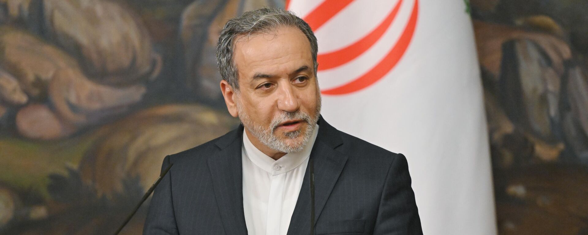 Глава МИД Ирана Аббас Аракчи - Sputnik Казахстан, 1920, 13.01.2026