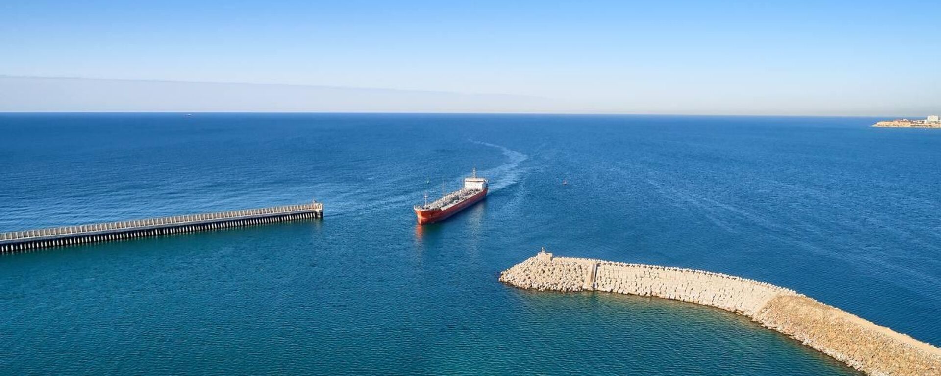 Транспортировка нефти на Каспии - Sputnik Қазақстан, 1920, 24.03.2026