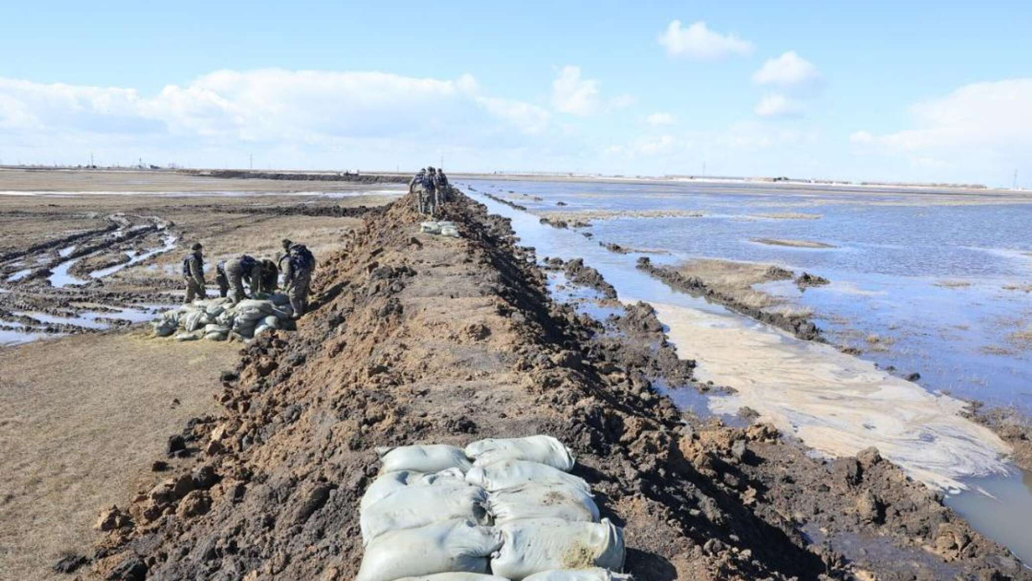 Яндекс көлігінің секс позициялары Қызбен жыныстық қатынас күтпеген жерден ұсталды