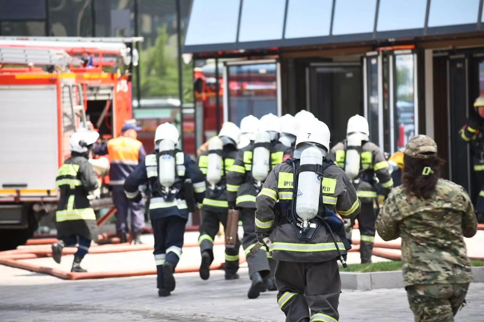 В Алматы проходит семинар по вопросам предупреждения и ликвидации пожаров с участием МЧС России и Беларуси - Sputnik Казахстан, 1920, 01.07.2025