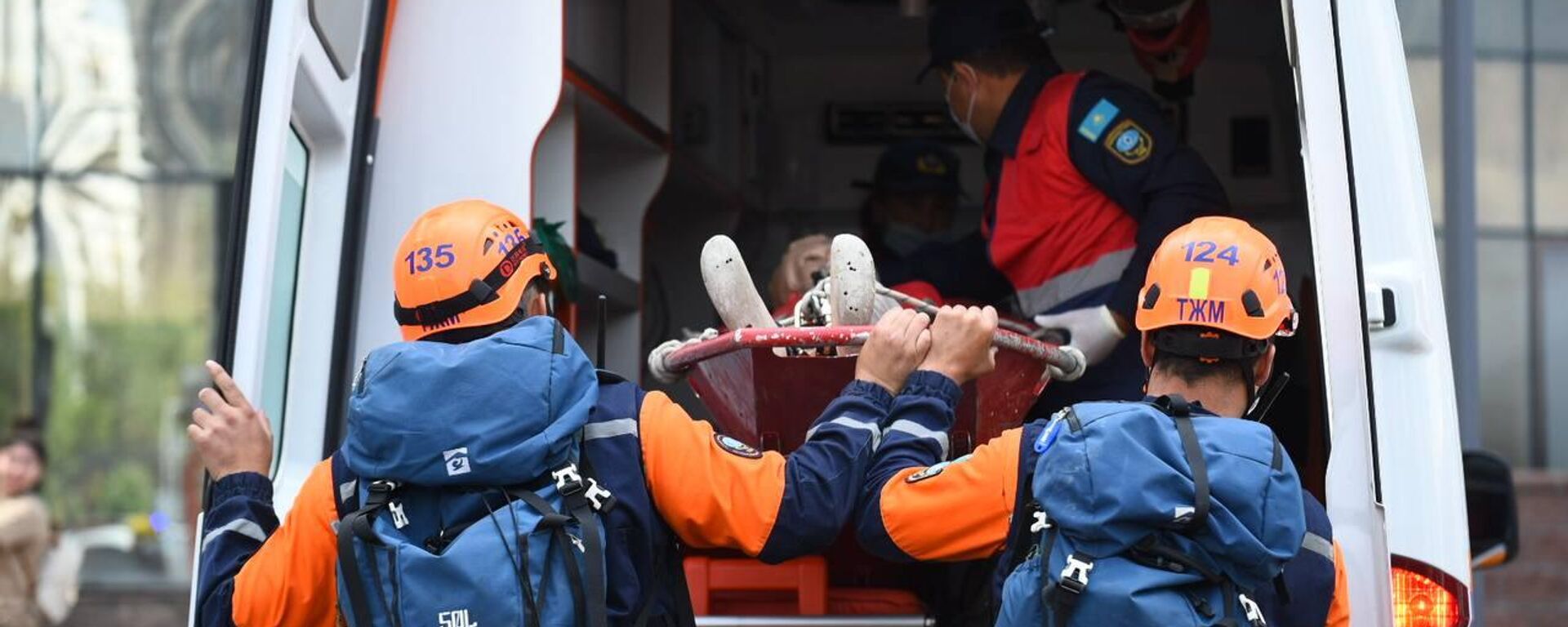 В Алматы проходит семинар по вопросам предупреждения и ликвидации пожаров с участием МЧС России и Беларуси - Sputnik Қазақстан, 1920, 18.11.2025