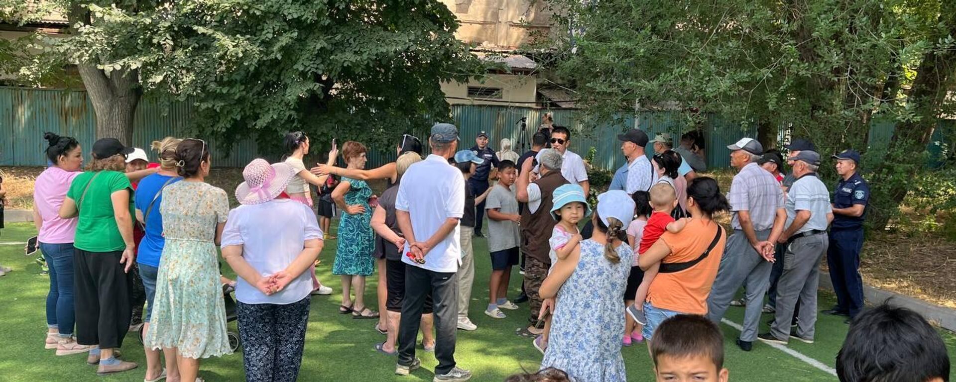 Место, где собаки покусали мальчика - Sputnik Казахстан, 1920, 01.07.2025