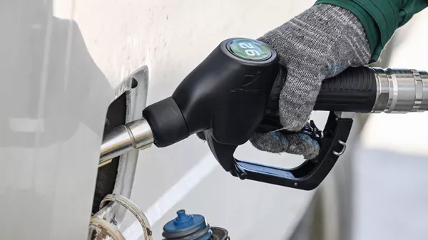 Жанар-жағармай құю станциясы - Sputnik Қазақстан