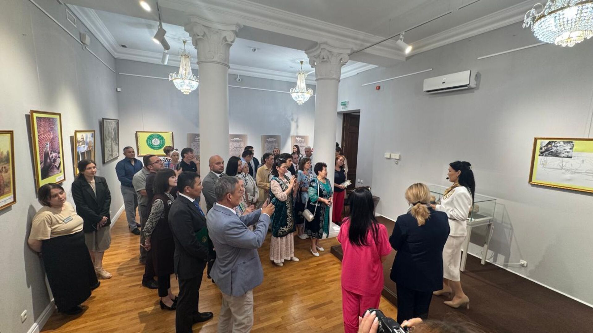 Выставка  Древний Туркестан и наследие Яссауи в Уфе - Sputnik Казахстан, 1920, 11.07.2025